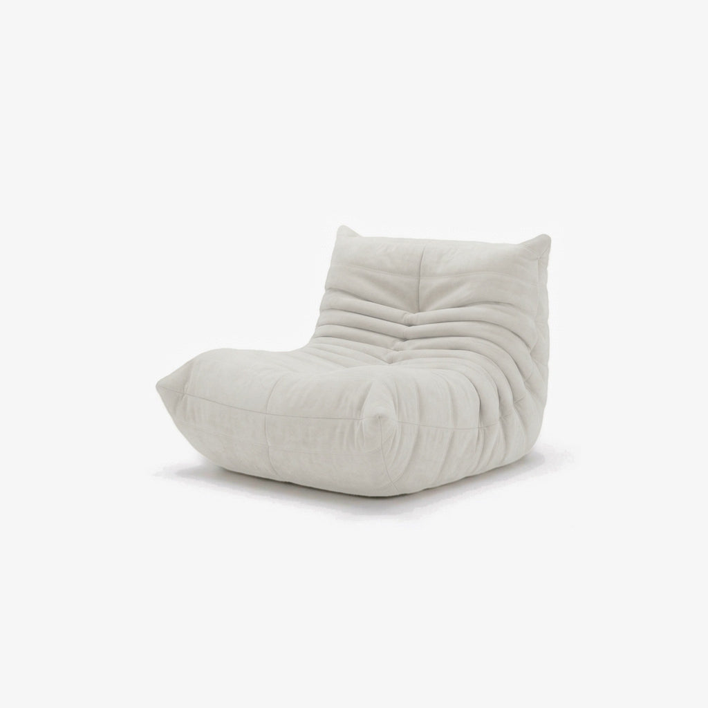 Fauteuil BALTAZAR effet daim Blanc, vue de trois-quarts avant