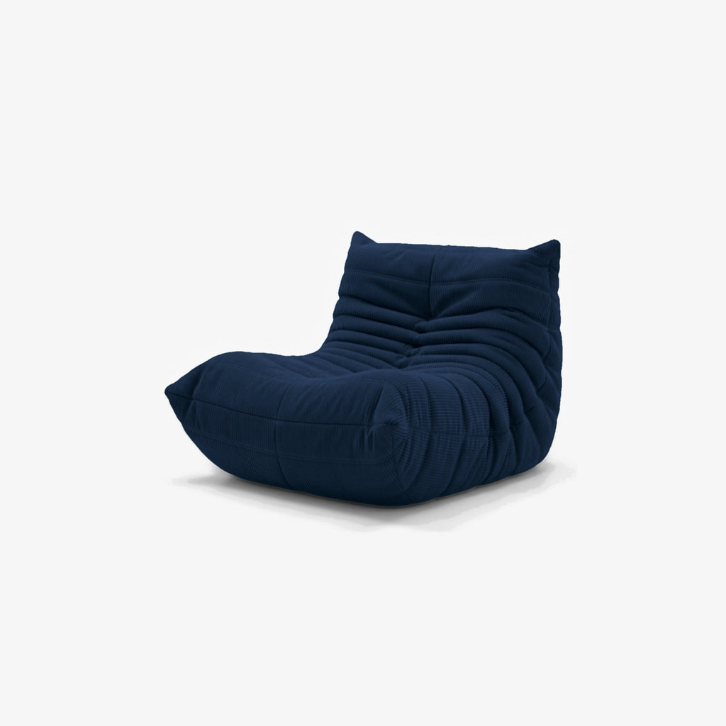 Fauteuil BALTAZAR velours côtelé Bleu nuit, vue de trois-quarts avant