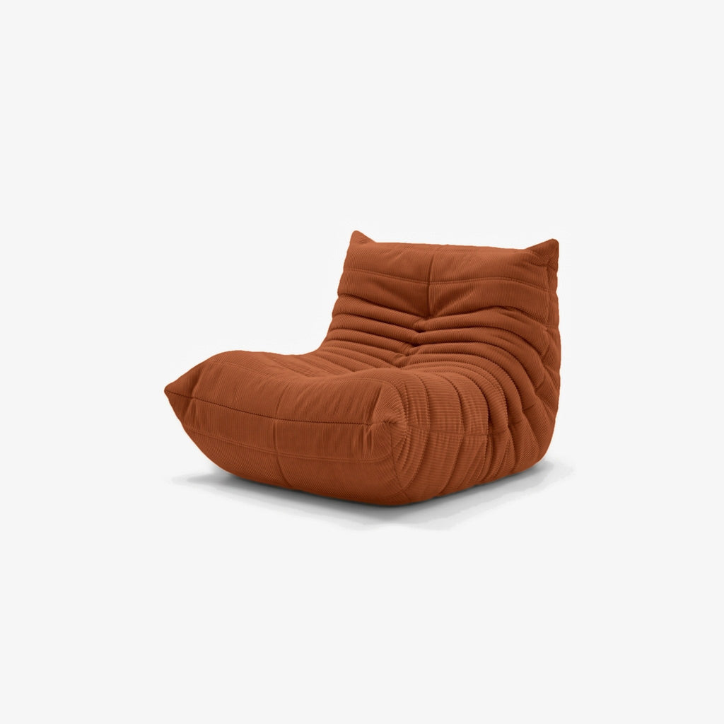 Fauteuil BALTAZAR velours côtelé Ocre, vue de trois-quarts avant